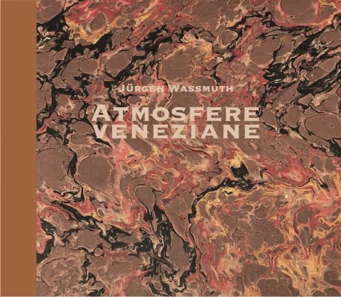 Buch in der EDITION BILDPERLEN, Analoge Fotografie mit dem Ziel, die Atmosphäre Venedigs aufzuspüren.